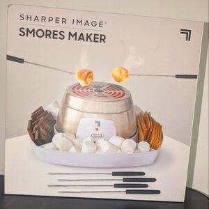 Indoor s'mores set with condiments holders